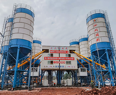 渝昆高鐵（tiě）