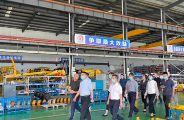 時事 | 市人（rén）大常委會一行調研91抖音轻量版智裝（zhuāng）製造業（yè）發展工...